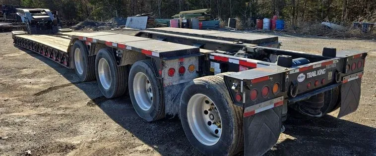 2017 Lowboy TK110HDG-533